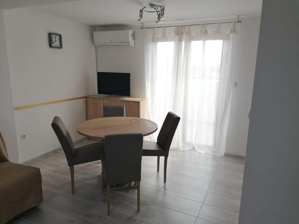 Apartment Niva Nin Eksteriør billede