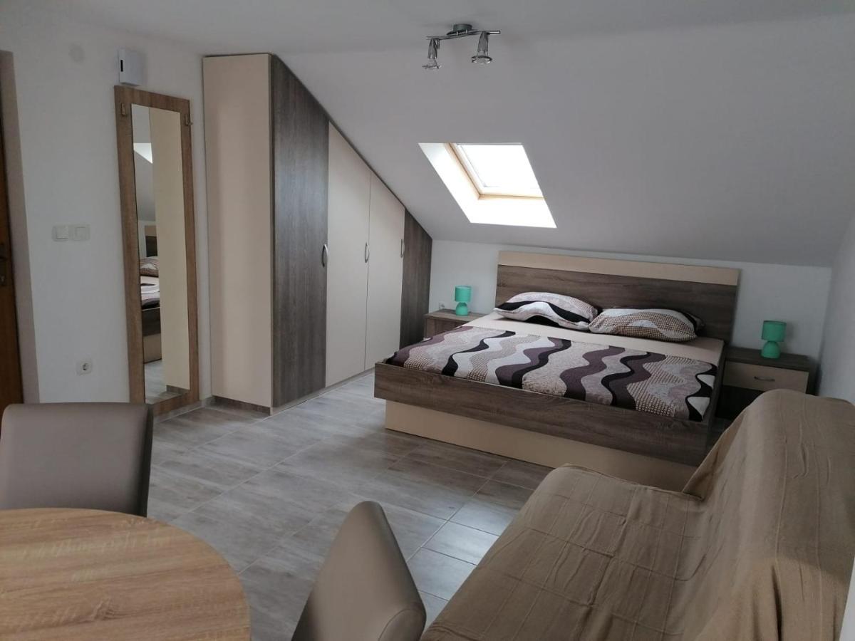 Apartment Niva Nin Eksteriør billede