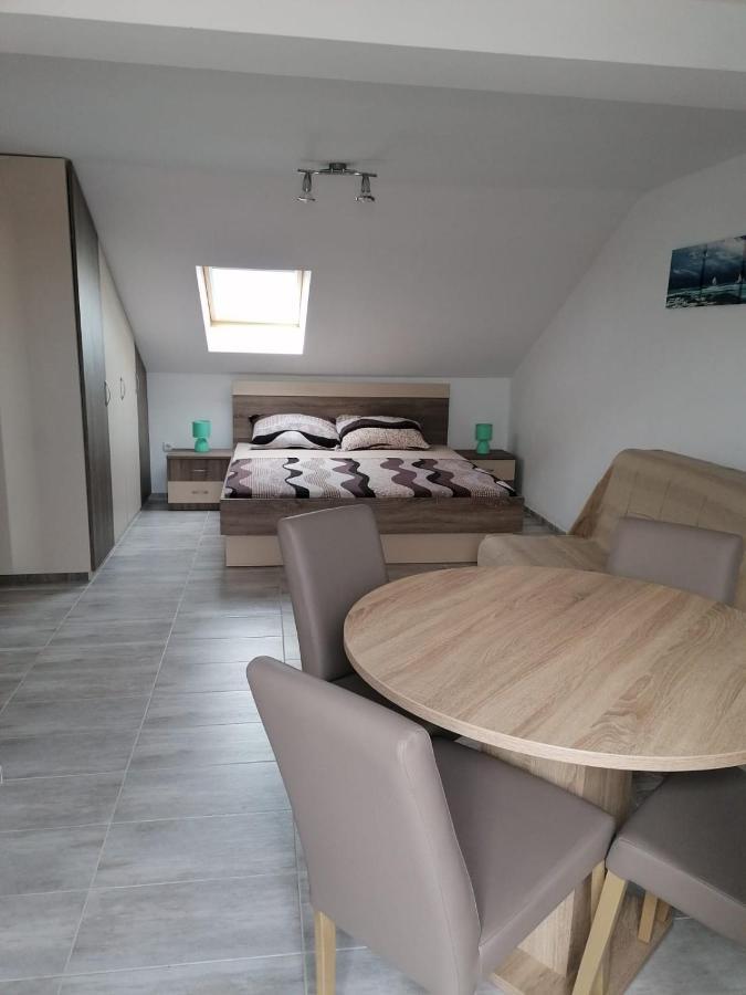 Apartment Niva Nin Eksteriør billede