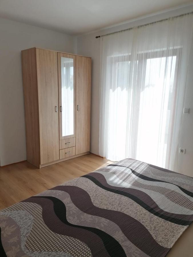 Apartment Niva Nin Eksteriør billede