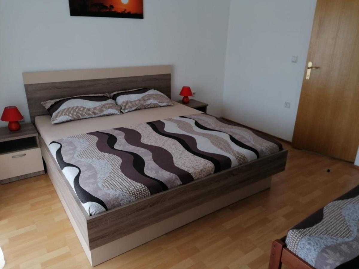 Apartment Niva Nin Eksteriør billede