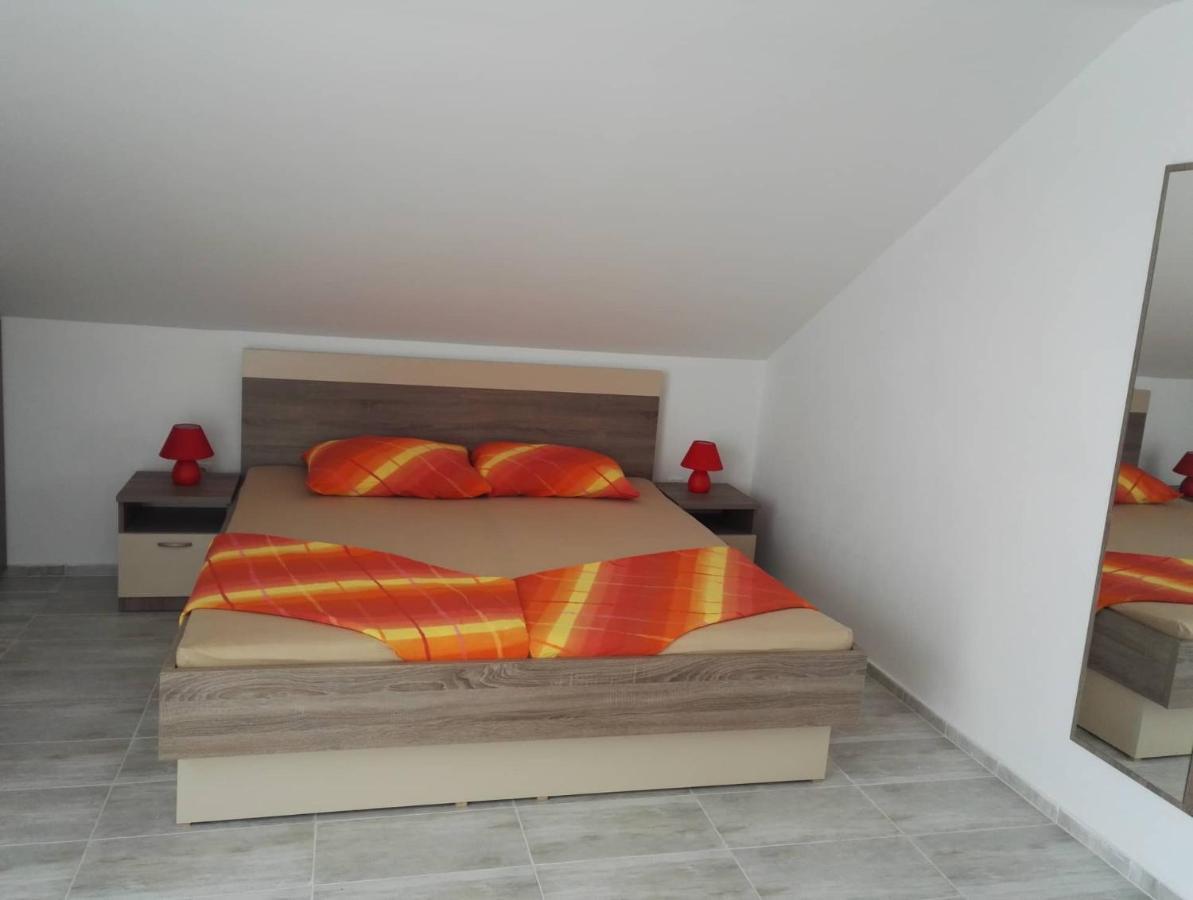Apartment Niva Nin Eksteriør billede